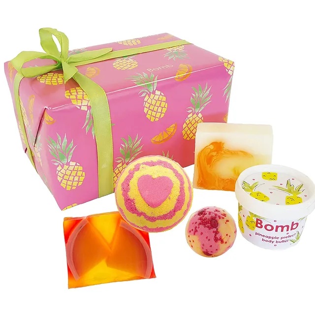 bomb-cosmetics-totally-tropical-geschenkset-5-tlg-530-g-handgemacht image 1