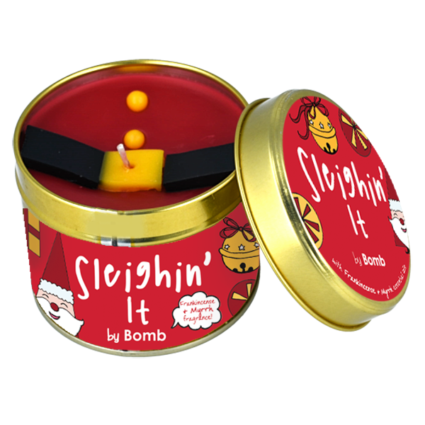 bomb-cosmetics-sleighin-it-duftkerze-weihrauch-myrrhe-35h image 1