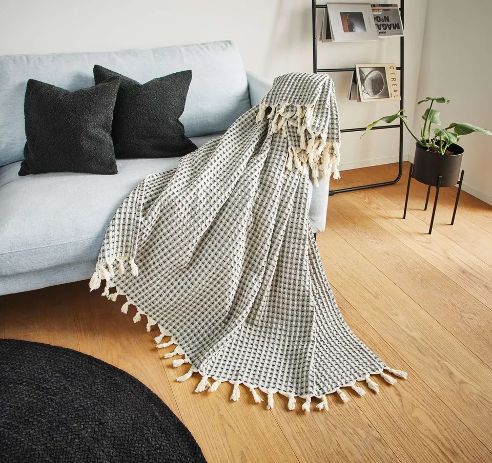 frank-flechtwaren-plaid-waffelpique-130x170-schwarz-creme image 1