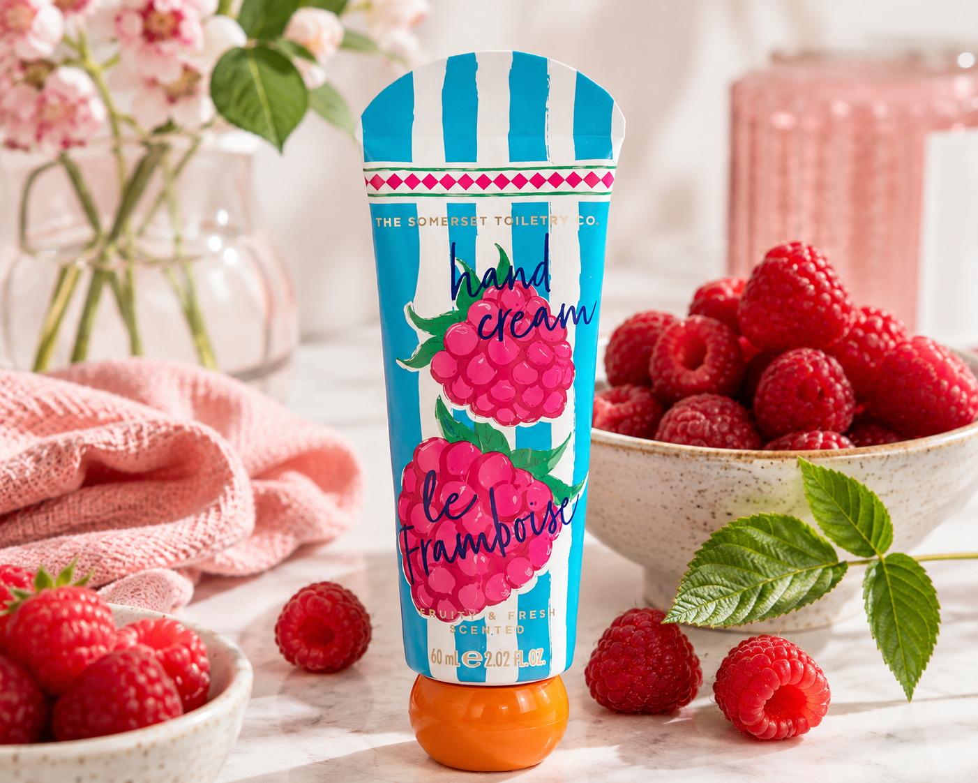 somerset-le-framboise-handcreme-60-ml-himbeere image 2