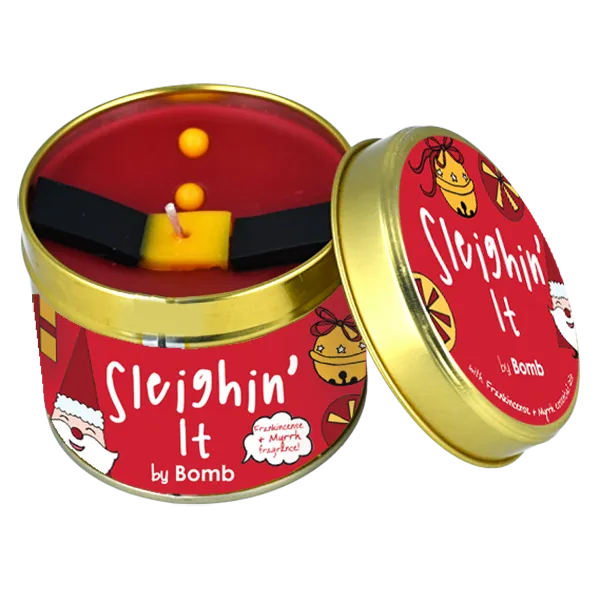 bomb-cosmetics-sleighin-it-duftkerze-weihrauch-myrrhe-35h image 1