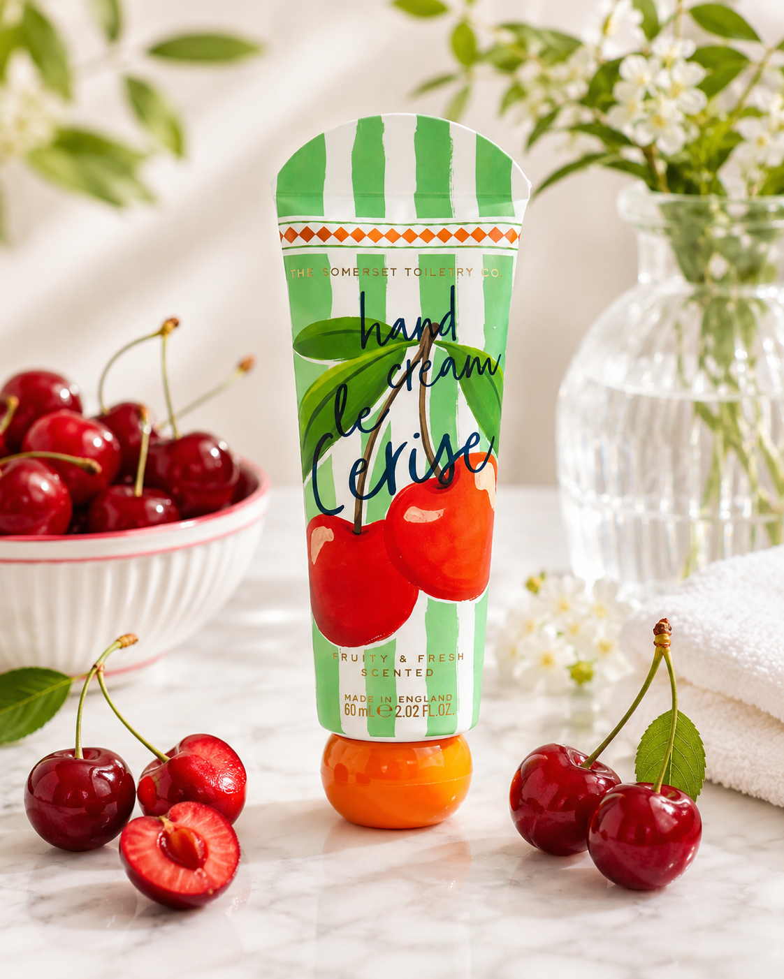 somerset-le-cerise-handcreme-kirsche-60-ml-fruchtig-frisch image 2