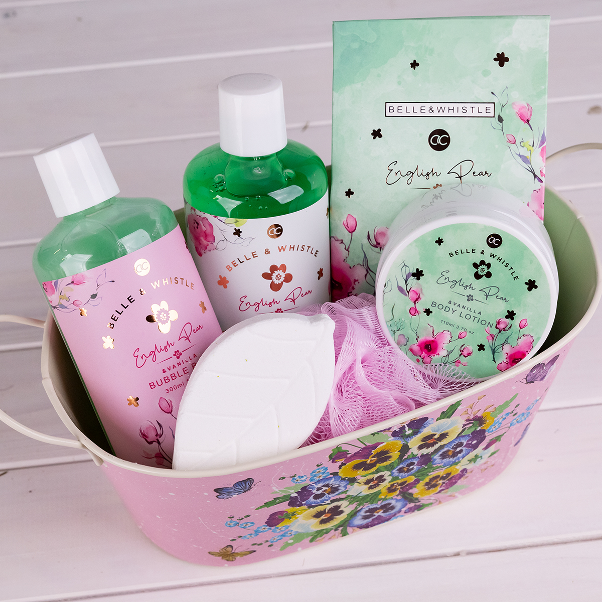 belle-whistle-wellness-geschenkset-english-pear-vanilla-badeset image 4